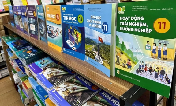 Bộ Giáo dục và Đào tạo ban hành tiêu chuẩn sách giáo khoa điện tử