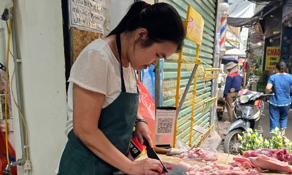 Từ vụ tuồn lậu 300 tấn thịt bẩn: Đại biểu Quốc hội đề nghị sửa luật trong năm 2026