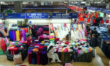  'Nâng ngưỡng miễn thuế hộ kinh doanh cần đi kèm giảm thủ tục'