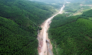 Tăng tốc thi công tuyến đường kết nối Quảng Ninh - Bắc Ninh