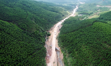  Tăng tốc thi công tuyến đường kết nối Quảng Ninh - Bắc Ninh