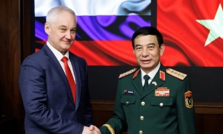 Tăng cường hợp tác quốc phòng Việt Nam-Liên bang Nga