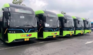 Hà Nội: Có thêm hàng loạt các xe buýt điện mới được đưa vào khai thác