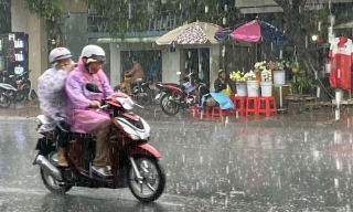 Thời tiết Hà Nội sáng 30/5: Nhiều mây, có lúc mưa rào và dông
