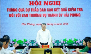 Thủ tướng: Hải Phòng phải đi đầu trong đổi mới mô hình tăng trưởng, chuyển đổi số