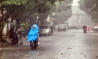 Thời tiết ngày 16/6: Bắc Bộ tiếp tục mưa to, nhiều vùng biển có dông lốc