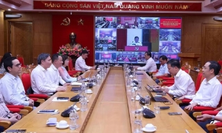 Xây dựng đội ngũ cán bộ các cấp, trọng tâm là cấp chiến lược và cấp cơ sở