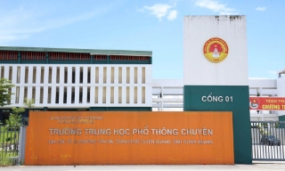 Gần 300 học sinh chuyên Tuyên Quang đạt 9, 10 điểm Toán tốt nghiệp