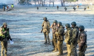 Bộ trưởng Quốc phòng Ukraine xác nhận từ chức