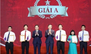 Trao giải cuộc thi "Bảo vệ nền tảng tư tưởng của Đảng trong kỷ nguyên mới"