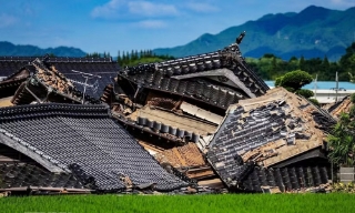Động đất tại Nhật Bản: Nắng nóng cản trở công tác cứu trợ