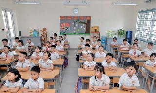 Sắp xếp trường học: Bộ Nội vụ hướng dẫn giải quyết chính sách trước 30/11