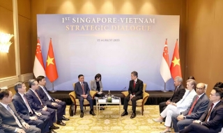 Lễ đón Thường trực Ban Bí thư Trần Cẩm Tú thăm chính thức Singapore