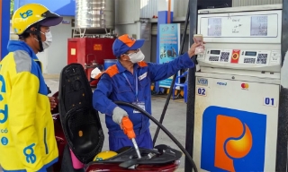 Giá dầu diesel giảm còn 28.084 đồng, xăng E10 xuống 22.602 đồng từ 15 giờ