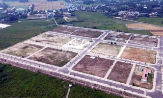 Xử lý thủ tục đất đai: Đề nghị rà soát kỹ, không để “cò” làm nhanh hơn người dân