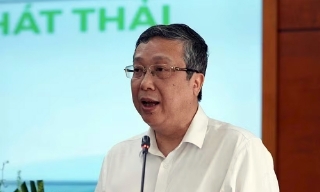 Kỷ luật Thứ trưởng Bộ Nông nghiệp và Môi trường Hoàng Trung