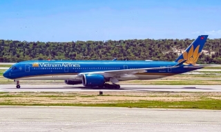 Vietnam Airlines tăng chuyến bay đến, đi từ Jakarta do tro bụi núi lửa
