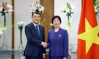 AIIB cam kết tiếp tục đồng hành cùng Việt Nam phát triển cơ sở hạ tầng bền vững