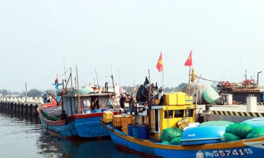 Yêu cầu kiểm soát tàu thuyền, an toàn giao thông ứng phó áp thấp nhiệt đới