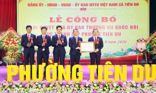 Phó Bí thư Tỉnh ủy, Chủ tịch UBND tỉnh Phạm Hoàng Sơn dự Lễ công bố Nghị quyết thành lập phường Tiên Du