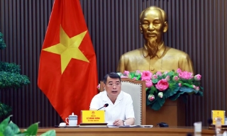 Thủ tướng: Cần quyết liệt giải quyết dứt điểm tình trạng thiếu sách giáo khoa