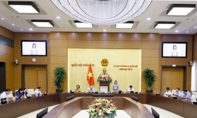  Họp Ủy ban Thường vụ Quốc hội: Đề xuất áp dụng giá bán lẻ điện theo khung giờ