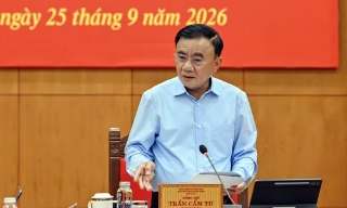 Kết luận của Bộ Chính trị về khai thác, quản trị và bảo vệ không gian tầm thấp