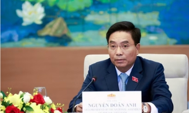  Sửa đổi toàn diện Luật Nuôi con nuôi nhằm hoàn thiện cơ chế bảo vệ trẻ em