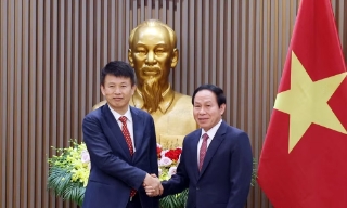 Phó Thủ tướng Lê Tiến Châu tiếp Hiệu trưởng Trường Kinh doanh, Đại học Hongkong (Trung Quốc)
