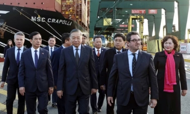  Tổng Bí thư, Chủ tịch nước Tô Lâm thăm Cảng Antwerp-Bruges (Vương quốc Bỉ)