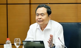 Chủ tịch Quốc hội: Không để chính sách an toàn thực phẩm "nằm chờ" nghị định, thông tư