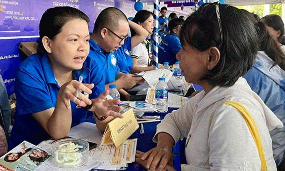  Điểm chuẩn tuyển sinh đại học năm 2025 khó đoán