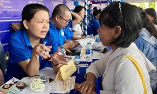 Điểm chuẩn tuyển sinh đại học năm 2025 khó đoán
