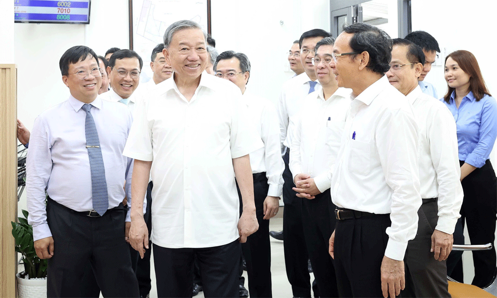  “Hàng thẳng, lối thông, đồng lòng cùng tiến”