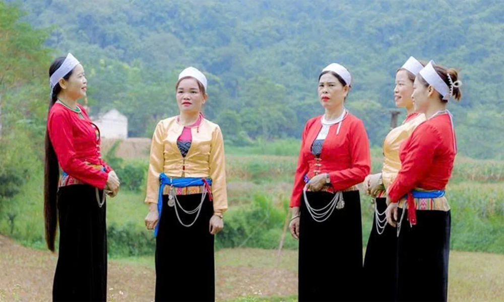  Bản Mường ngân vang làn điệu Thường Rang, Bộ mẹng