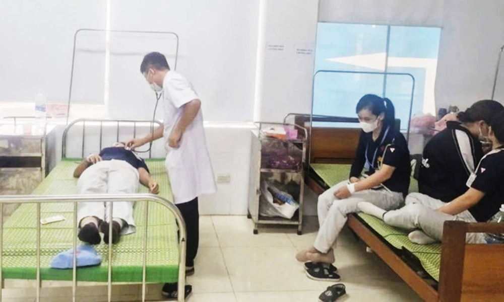  27 công nhân ở Hưng Yên nhập viện sau bữa cơm trưa