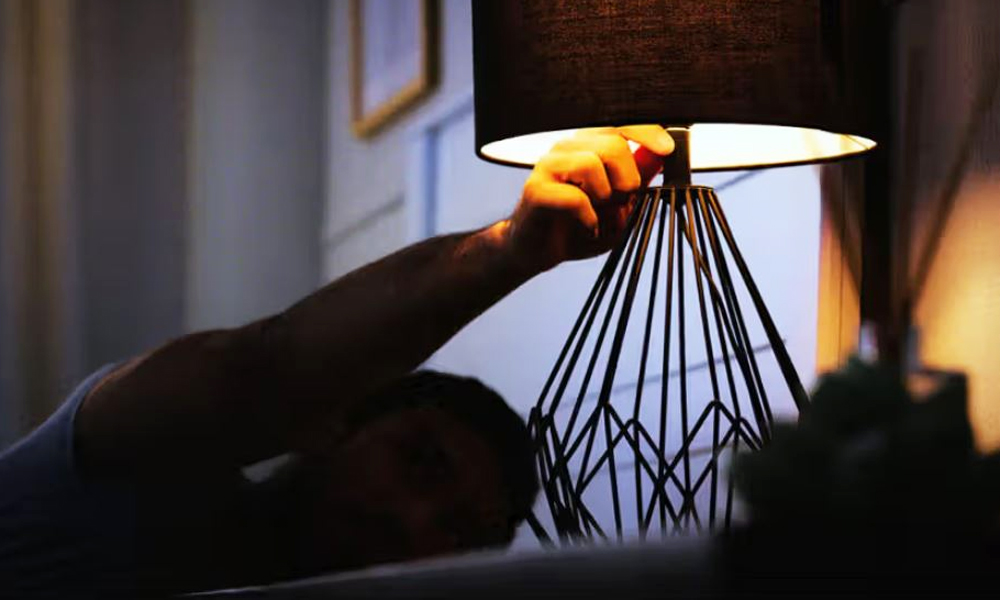  Ánh sáng ban đêm âm thầm tàn phá não bộ, tâm trạng và trao đổi chất
