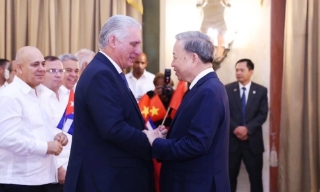 Chủ tịch Cuba cảm ơn sự giúp đỡ của người dân Việt Nam