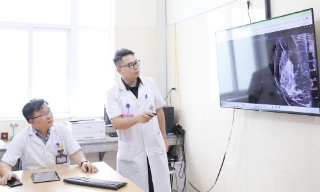 Bệnh nhân ung thư đi viện không cần mang theo giấy tờ