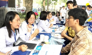 Lịch xác nhận nhập học đại học năm 2025 không thay đổi