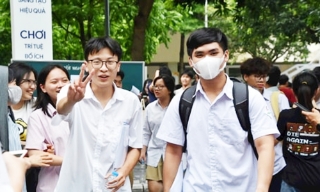 Công bố điểm trúng tuyển đại học 2025: Nhiều ngành kỹ thuật công nghệ điểm chuẩn rất cao