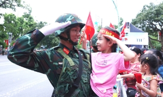 A80 thắm đượm tình quân dân