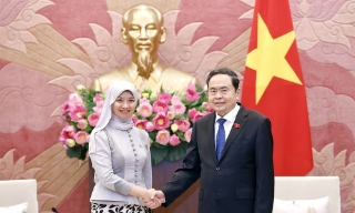 Chủ tịch Quốc hội Trần Thanh Mẫn tiếp Tổng Thư ký AIPA