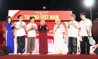 Thổi bùng ngọn lửa tự hào trong tim người trẻ