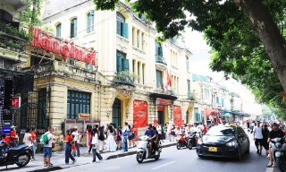 Trạm dừng chân, check-in tuyệt đẹp cho người dân đi xem A80 tại Báo Hànộimới