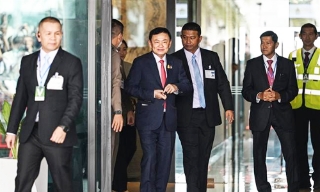 Cựu Thủ tướng Thái Lan Thaksin bị yêu cầu quay lại thụ án 1 năm tù
