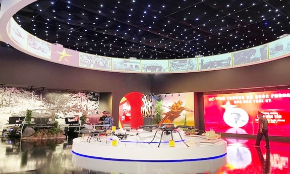 Bế mạc triển lãm Thành tựu đất nước theo tinh thần “6 rõ"