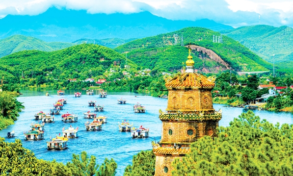 Quảng bá hình ảnh Việt Nam qua ống kính nhiếp ảnh
