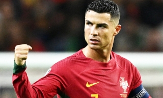 Ronaldo nhận giải "Cầu thủ hay nhất mọi thời"