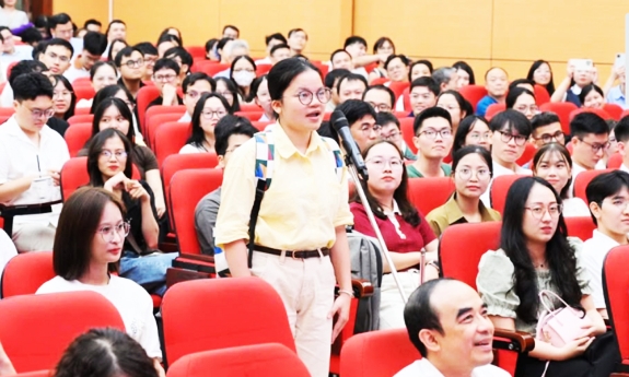 Màn hô tên chọn chuyên ngành bác sĩ nội trú bùng nổ mạng xã hội